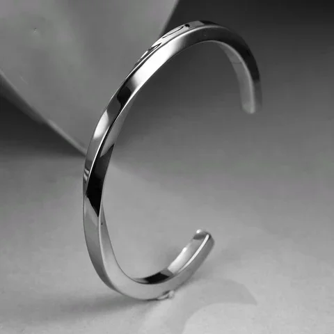 Vintage Mobius Twist Silver Bracelet For Men